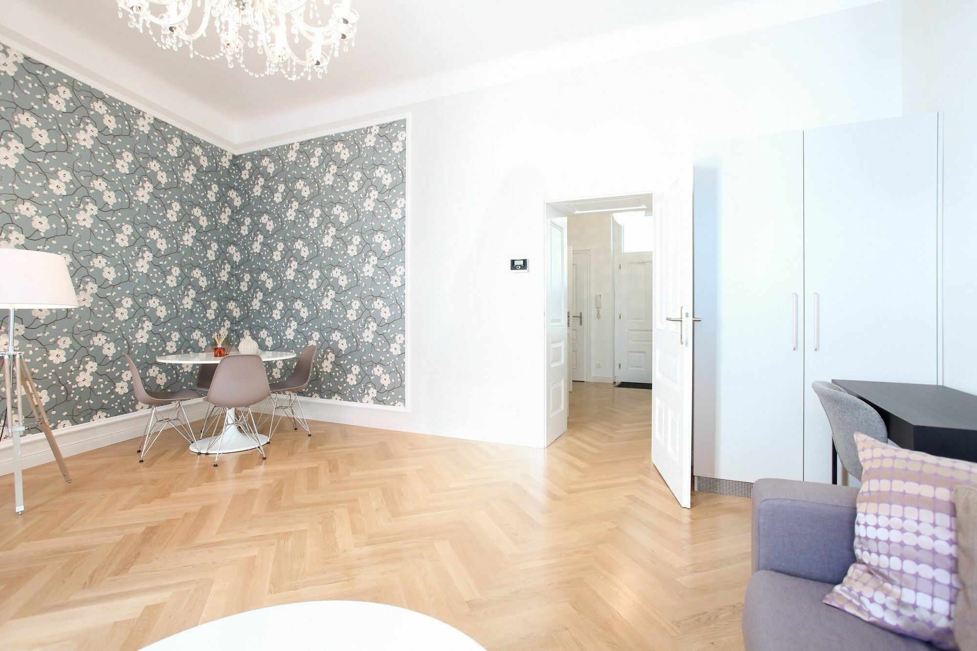 Pink Grapefruit City Condo Вена Экстерьер фото